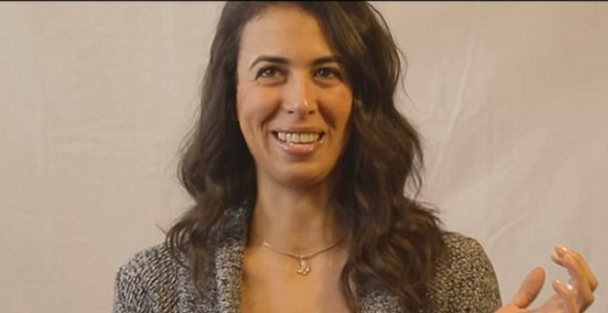  “Você está velha agora, vai começar a esquecer das coisas” “Eu quero me casar, sim”