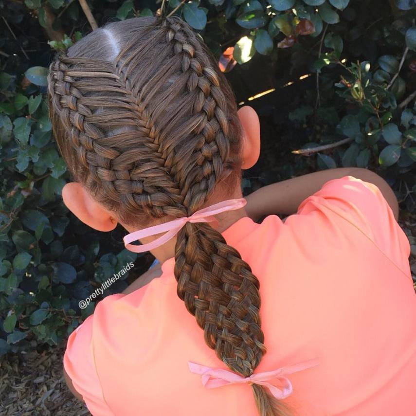 Shelley Gifford parece fazer mágica no cabelo da filha Grace