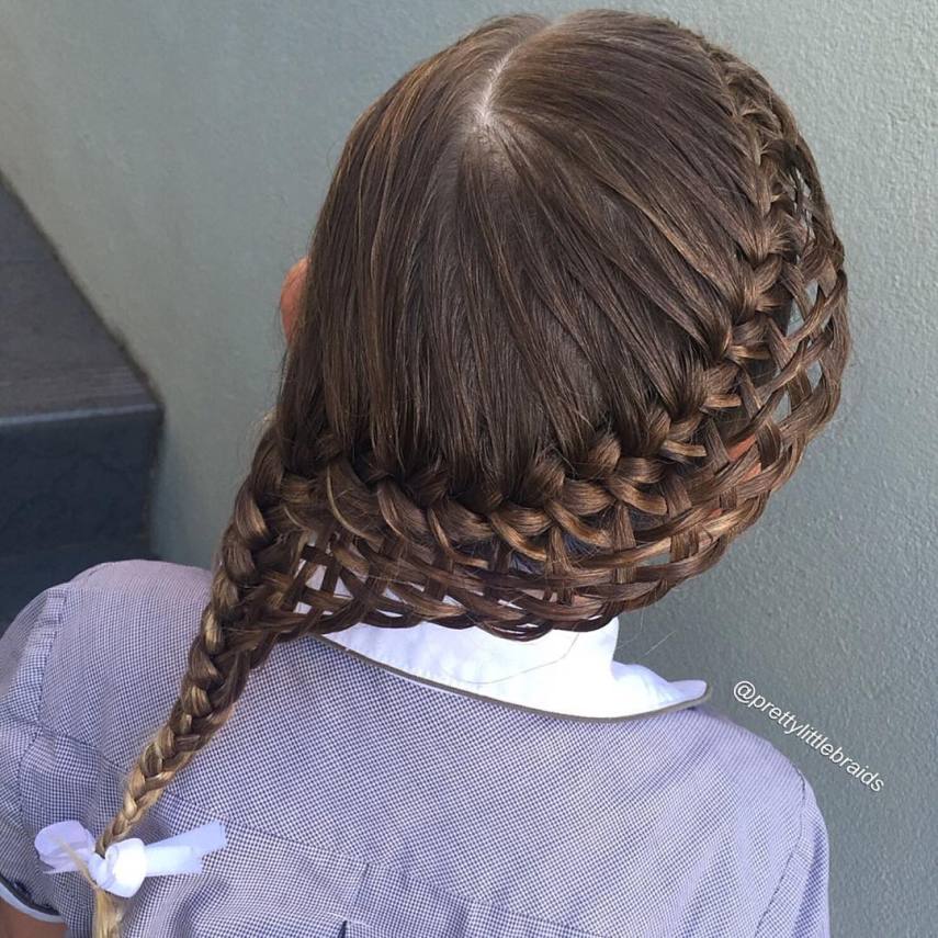 Shelley Gifford parece fazer mágica no cabelo da filha Grace