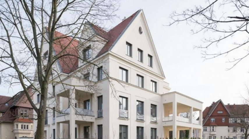 Apartamento com um dormitório e 95 metros quadrados de área sai por US$ 939 mil, localizado em Steglitz