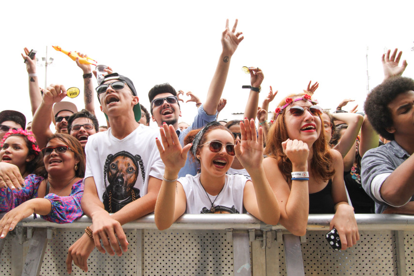 Público no segundo dia de Lolla