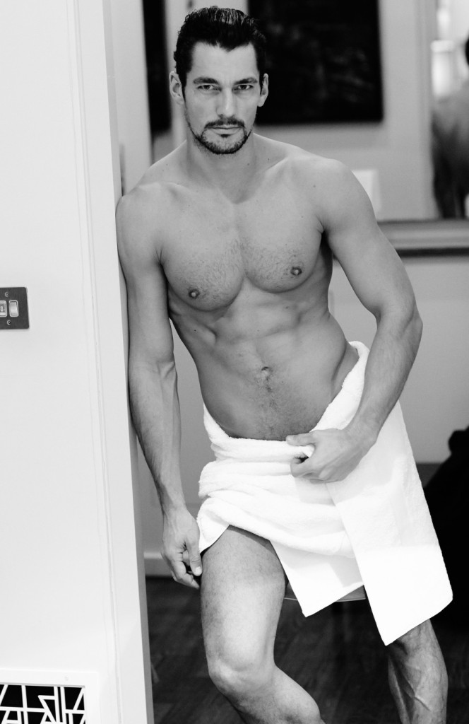 David Gandy no projeto Série da Toalha, do fotógrafo Mario Testino