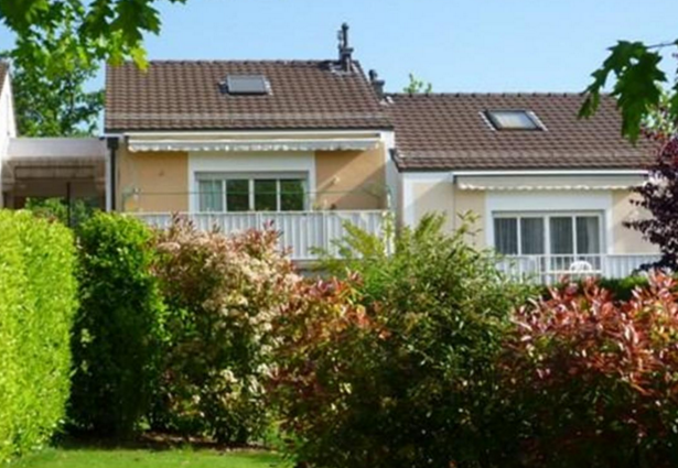 A cidade na Suíça tem apartamentos com dois quartos e varanda, somando 40 metros quadrados de área, por US$ 907 mil