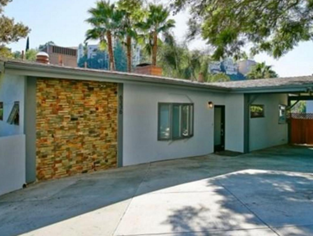 Uma casa de 64 metros quadrados em Hollywood Hills custa US$ 1,1 milhão