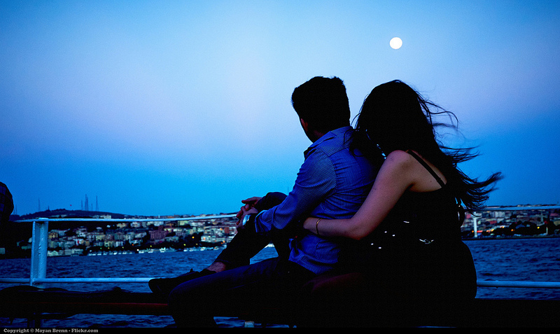 Vocês planejaram todo o casamento, então, não custa colocar um pouco de planos na lua de mel também, certo? Um pouco de organização para a viagem vai ajudar vocês a aproveitarem os dias de celebração