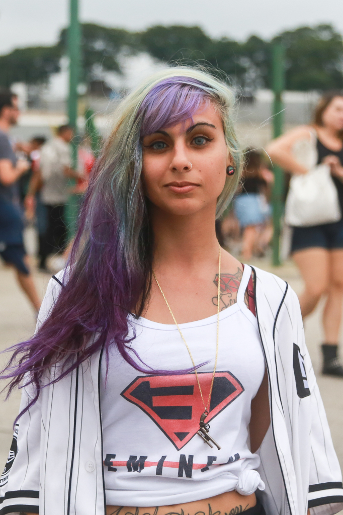Cores, cores e mais cores. Além de se vestir com estilo, público do Lollapalooza esbanjou no colorido dos cabelos.