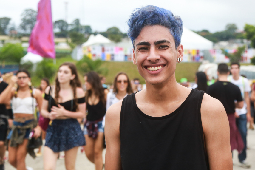 Cores, cores e mais cores. Além de se vestir com estilo, público do Lollapalooza esbanjou no colorido dos cabelos.