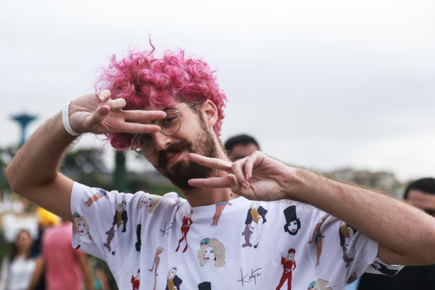 Cores, cores e mais cores. Além de se vestir com estilo, público do Lollapalooza esbanjou no colorido dos cabelos.