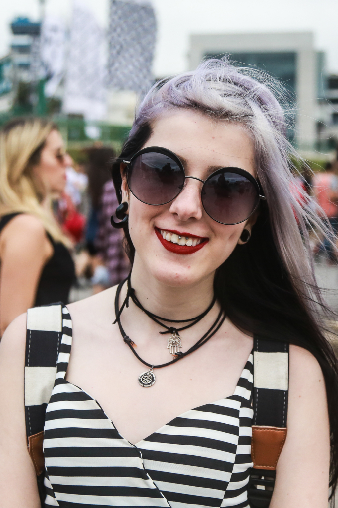 Cores, cores e mais cores. Além de se vestir com estilo, público do Lollapalooza esbanjou no colorido dos cabelos.