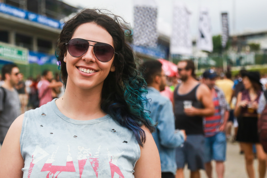 Cores, cores e mais cores. Além de se vestir com estilo, público do Lollapalooza esbanjou no colorido dos cabelos.