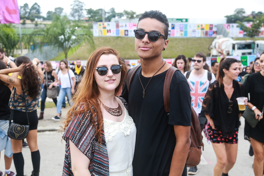 O público do Lollapalooza 2016 caprichou no visual para curtir os shows realizados no Autódromo de Interlagos, em São Paulo, neste sábado (12)