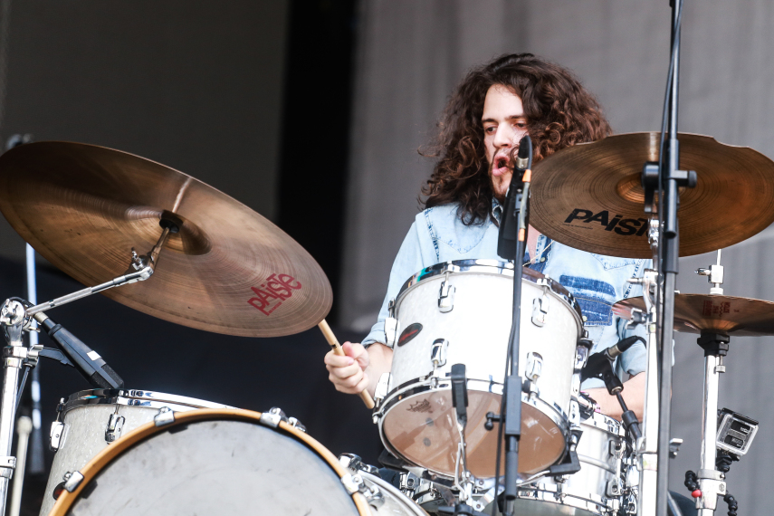 O duo sergipano The Baggios abriu o palco Skol no Lollapalooza