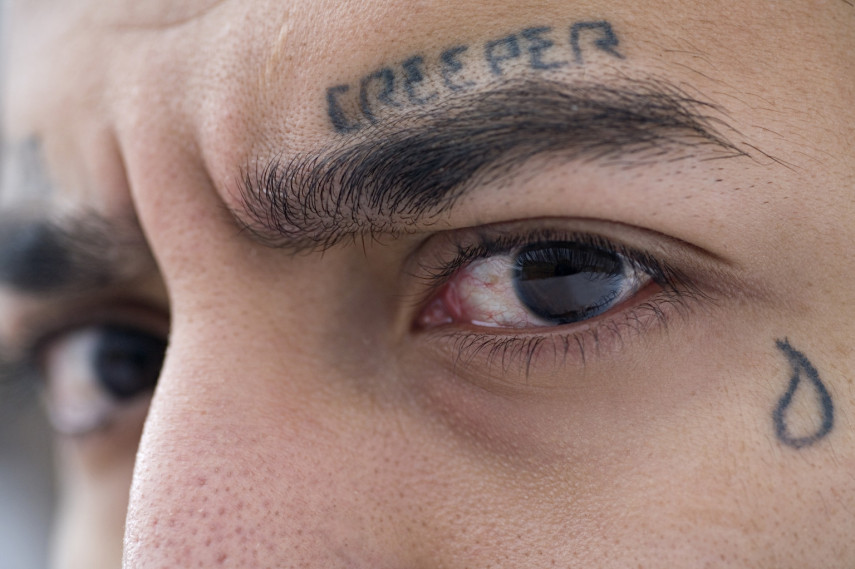 É umas das tatuagens de prisão mais amplamente reconhecidas e pode ser encontrada nas prisões em todo o mundo. No entanto, seu significado variam de uma para outra prisão ou de uma área geográfica para outra. 