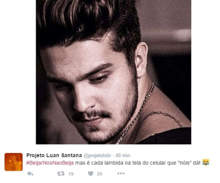 Neste dia 7 de abril, o Twitter foi invadido pela hashtag #BeijarNosNaoBeija, que mostra as situações hilárias vividas pela galera na hora em que o crush aparece.