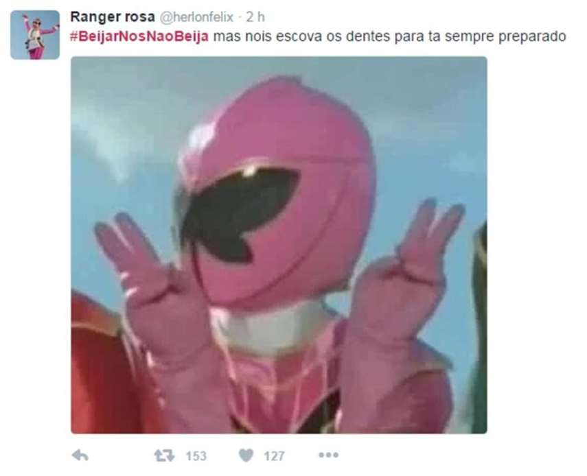 Neste dia 7 de abril, o Twitter foi invadido pela hashtag #BeijarNosNaoBeija, que mostra as situações hilárias vividas pela galera na hora em que o crush aparece.