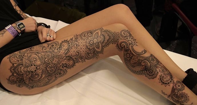 Leg sleeve: cobrir a perna com uma tatuagem enorme ou várias pequenininhas que formam um grande desenho. Tem coragem?