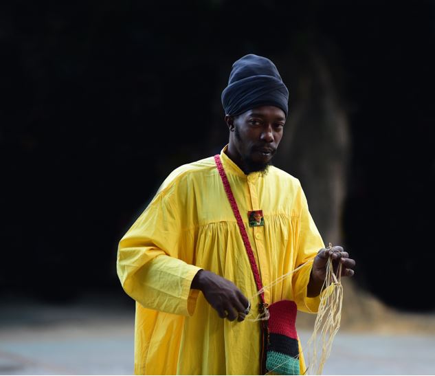 Para o carioca JM Arruda, toda foto é um ponto de vista do universo. Na série Black is Beautiful (e outras que ele já clicou), o fotógrafo coleciona retratos incríveis que escancaram a beleza negra. Vale olhar de perto
