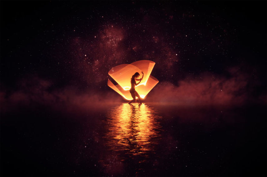 Light painting é um recurso que sempre fascinou fotógrafos. Usando a longa exposição das câmeras em ambientes escuros, é possível usar o rastro de lanternas para criar desenhos. O fotógrafo Eric Paré levou o tema a um outro nível usando bastões de LED.