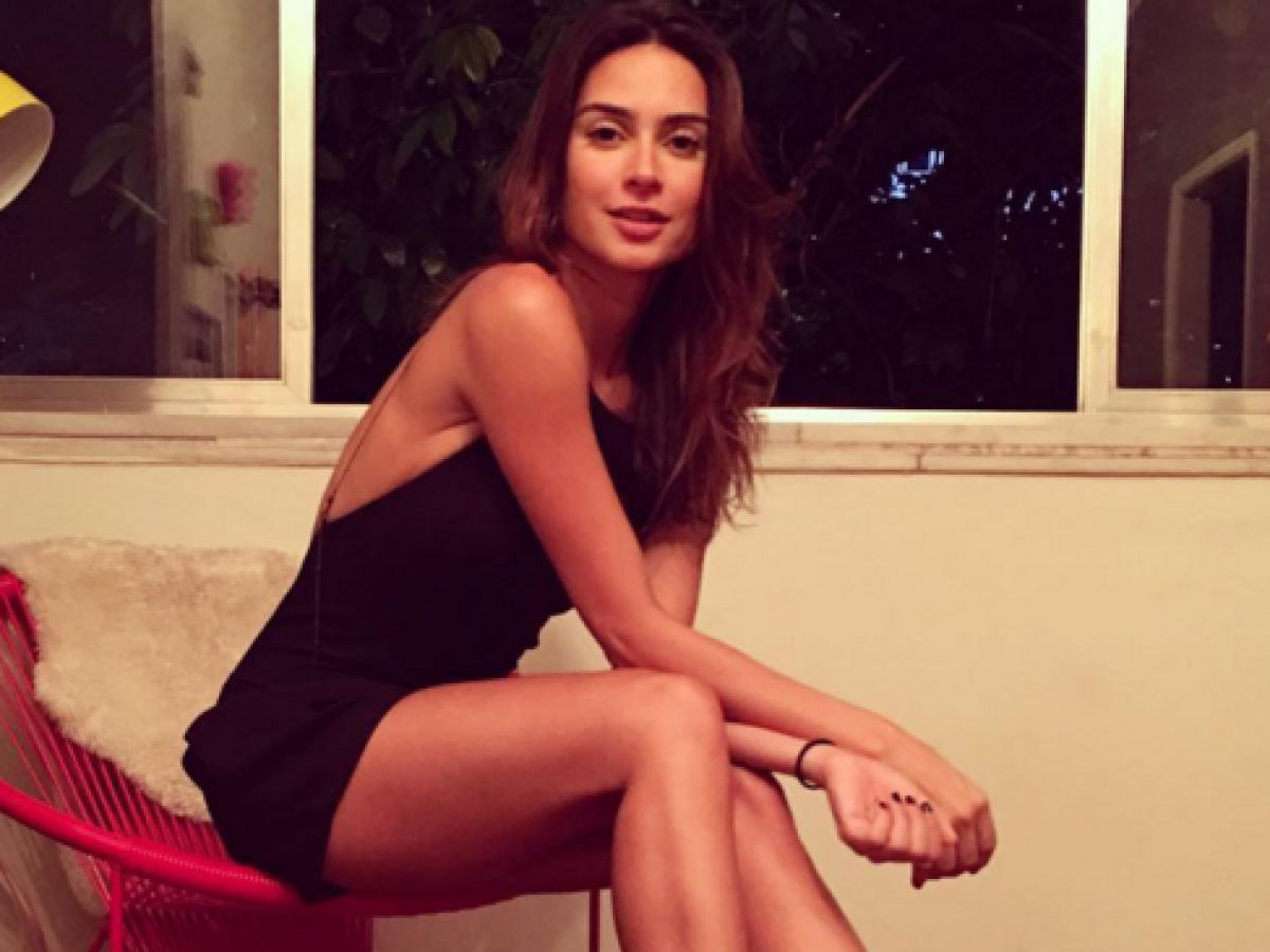 Thaila Ayala posta foto de mulher nua e seguidores suspeitam: “olha ela” –  Vírgula