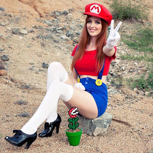 Kristen Lanae é uma cosplayer de Minnesota, nos Estados Unidos, que já personificou vários personagens dos desenhos animados e de séries, como Misty, de Pokémon, até Arlequina, de Batman. Em sua nova fantasia, ela mostrou uma versão incrível da heroína Jessica Jones, que saltou dos quadrinhos da Marvel para a tela da Netflix na pele da atriz Krysten Ritter.