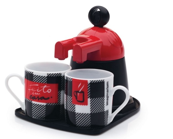 Mini cafeteira para 2 espressos. R$ 129,90.