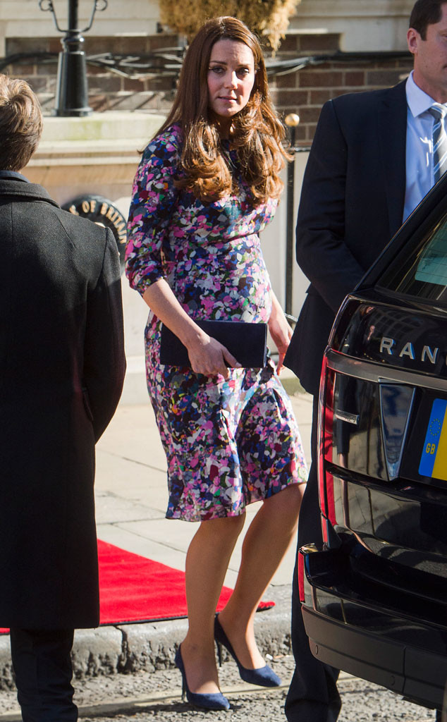 Duquesa de Cambridge é mãe do fofo George e da pequena Charlotte, de 11 meses