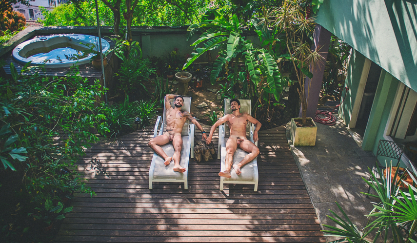 Fotógrafo carioca passou um ano inteiro fotografando gente pelada para mostrar a diversidade e a beleza das pessoas 