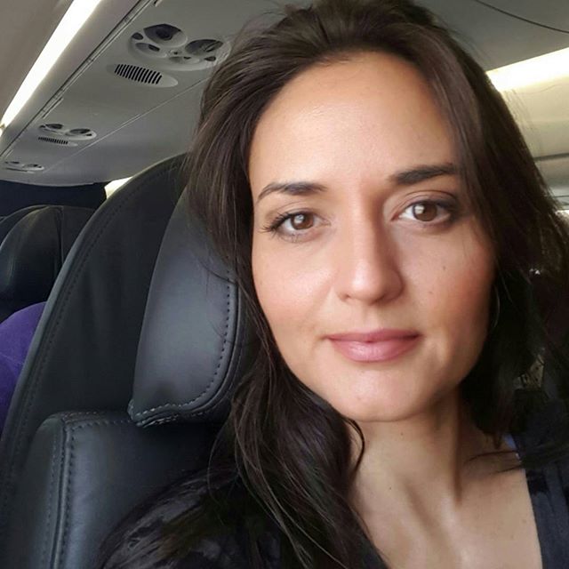 Ela foi a paixão de Kevin Arnold e de todos os fãs que acompanharam a série Anos Incríveis nos anos 90. Hoje, aos 41 anos, a atriz Danica McKellar, que viveu Winnie Cooper no seriado, segue sua carreira de atriz e mostrou boa forma ao postar uma imagem de suas férias no Havaí. 