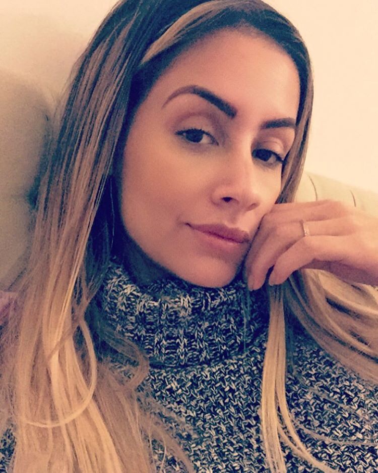 Apelidada de Babi, Kesia Muniz é panicat e funkeira e tem 2,8 milhões de seguidores no Instagram