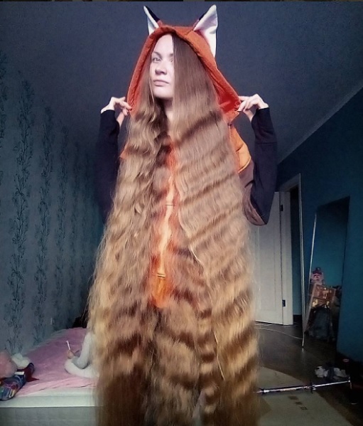 A Rapunzel da vida real tem quase 140 mil seguidores nas redes sociais.