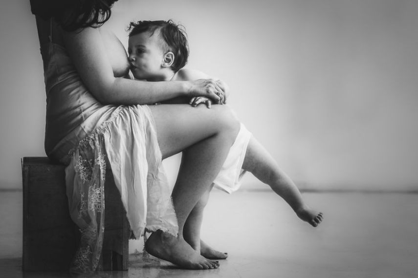 Amamentar nem sempre é simples e fácil. Ainda assim, é o momento em que mãe e bebê se transformam em um único ser ♥