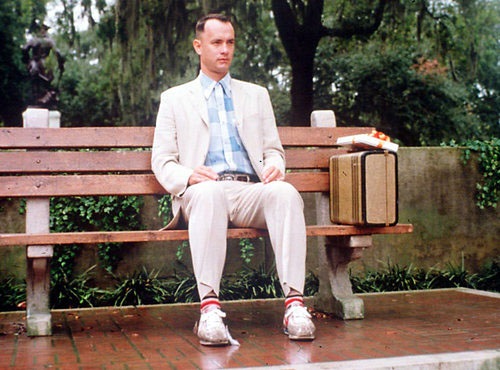 Correr também é fazer amigos, trocar experiências e conhecer histórias. O filme que reúne tudo isso e é o mais clássico sobre o assunto só podia ser Forrest Gump. Ele narra o caminho de um homem simples do interior dos Estados Unidos que atravessa o país vivenciado fatos importantes, encontrando famosos e ouvindo histórias de pessoas comuns. O longa protagonizado por Tom Hanks venceu o Oscar de Melhor Filme, Melhor Diretor e Melhor Ator