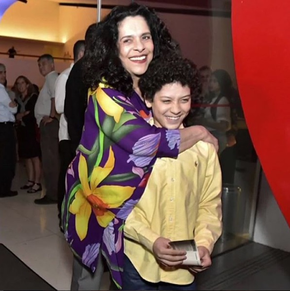 Gal Costa só realizou o sonho de ser mãe aos 62 anos, quando conheceu Gabriel em um abrigo no Rio de Janeiro, e resolveu adotá-lo, em 2007