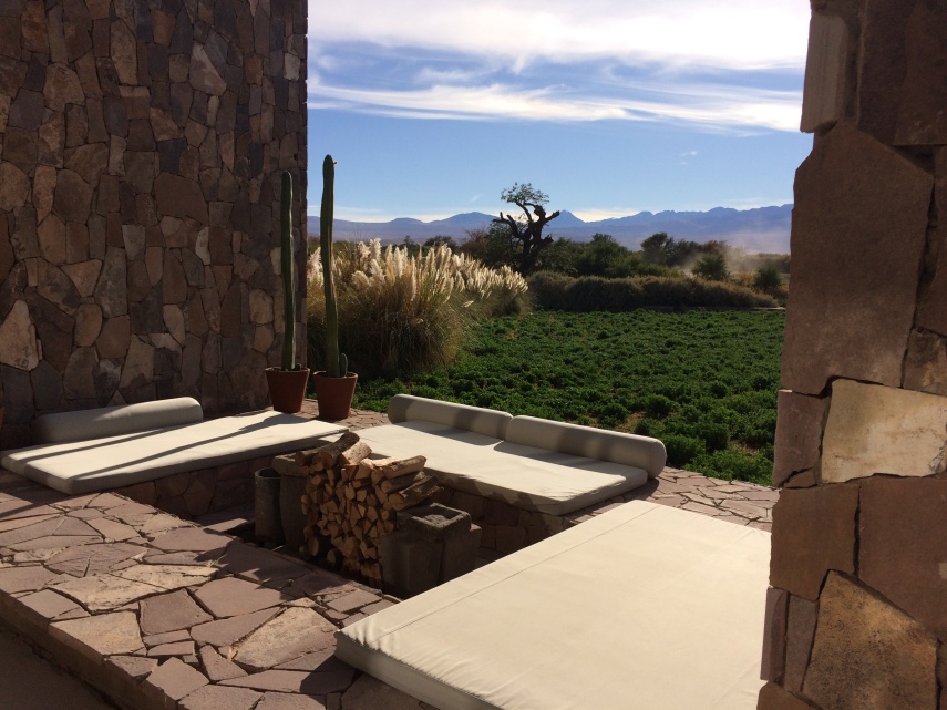 O Tierra Atacama foi eleito o melhor hotel do Chile pelo World Travel Awards e é destino de luxo de turistas brasileiros que visitam o deserto do Atacama.
