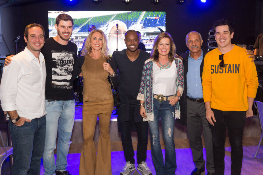 Caio Ribeiro, o jogador de vôlei Bruno, Hortência, Thiaguinho, Silvia Vinhas, Júnior e Rogério Flausino.