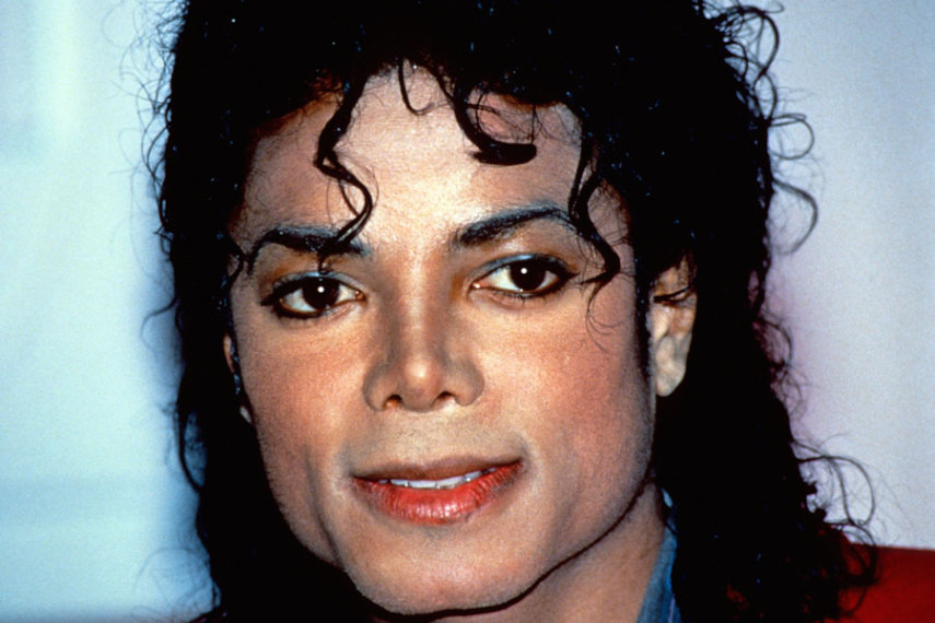 Michael Jackson mesmo morto continua valioso. Em 2010, 