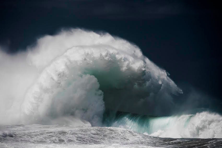 Fotógrafo australiano Luke Shadbolt captura a essência furiosa dos oceanos na série Maelstrom