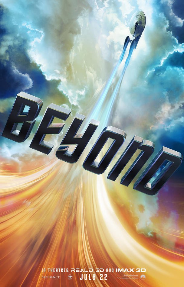 Neste novo longa, após sofrerem com a ira de John Harrison (Benedict Cumberbatch), Kirk (Chris Pine), Spock (Zachary Quinto) e sua tripulação retornam à Enterprise para uma nova aventura intergaláctica