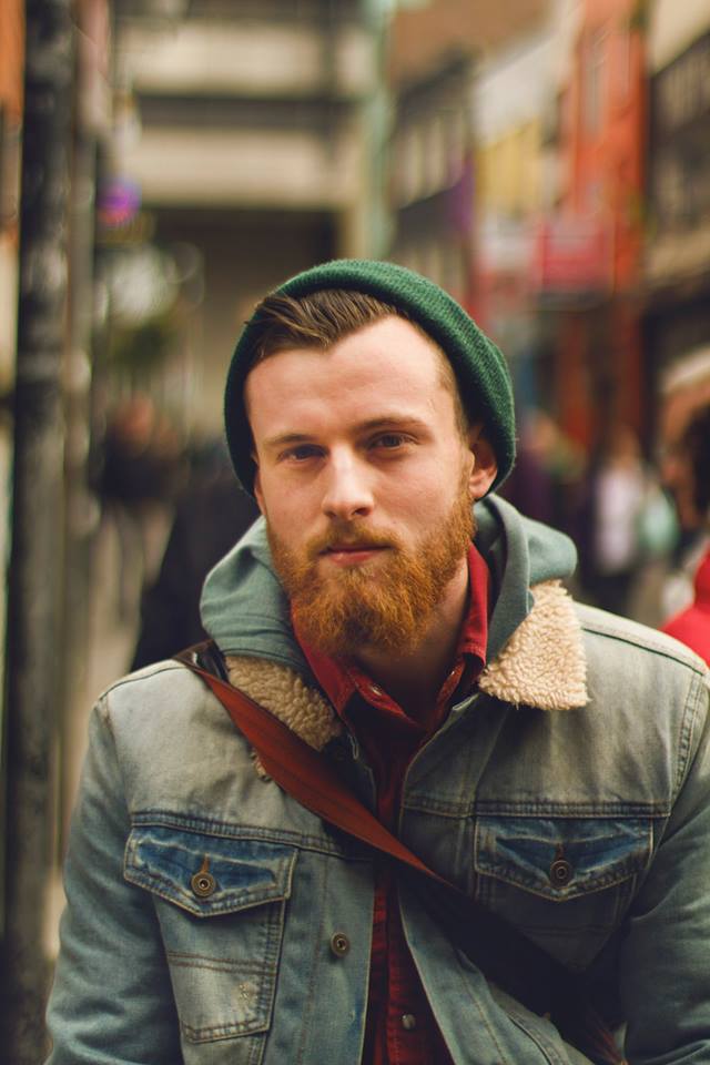 A fotógrafa brasileira Isla Grossi fotografou dezenas de homens de barba ruiva pelas ruas de Dublin, capital da irlanda, para o projeto 'Ireland's Orange Beards'