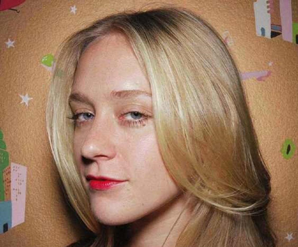 Chloë Sevigny diz ter sofrido assédio de três cineastas – Vírgula