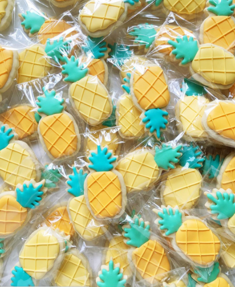 A americana Holly Fox uniu a paixão pelo designer e pela confeitaria e cria biscoitos doces lindos