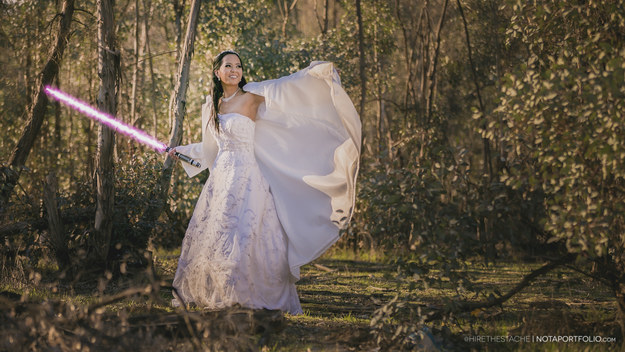 Krystel Ciocon e Earle Doudera apenas arrasaram com essa festa que parece ter saído direto de um dos episódios da saga de Star Wars