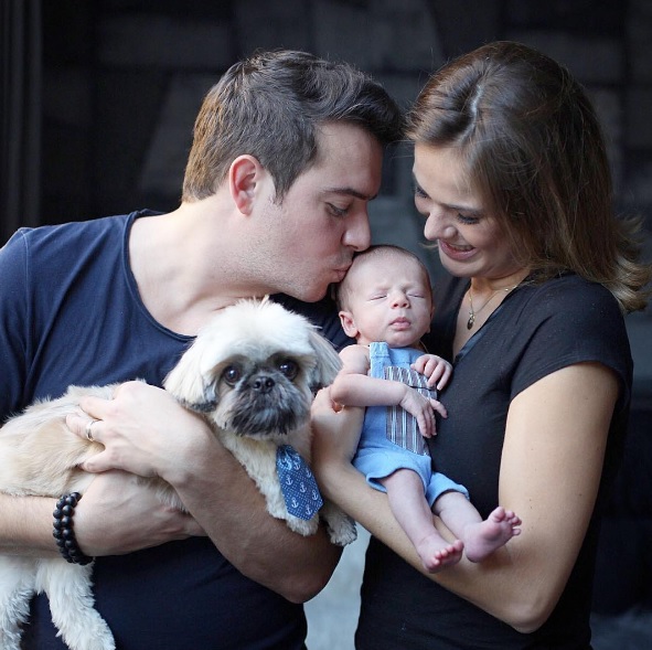 A atriz vai celebrar o primeiro Dia das Mães ao lado do seu bebê Luís Miguel e do maridão  Belutti.