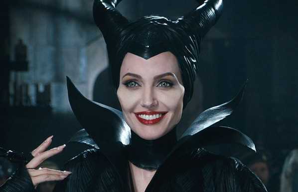 Angelina Jolie se transformou na bruxa má do clássico infantil 'A Bela Adormecida'.