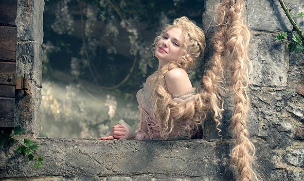 No longa, Mackenzie Mauzy foi Rapunzel.