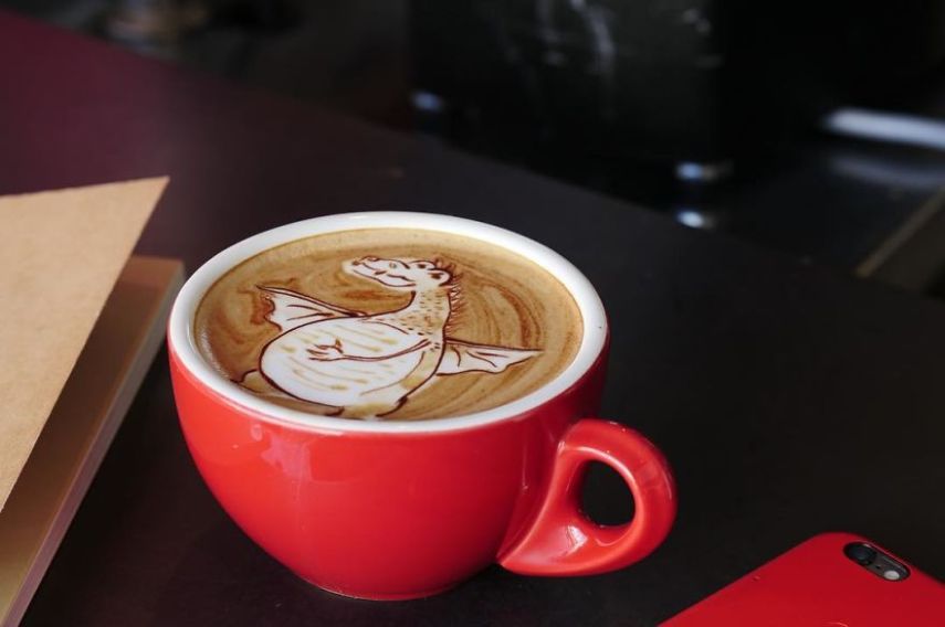 Os desenhos são da barista Melannie, do  Elite Audio Coffee Bar, em São Francisco, nos Estados Unidos