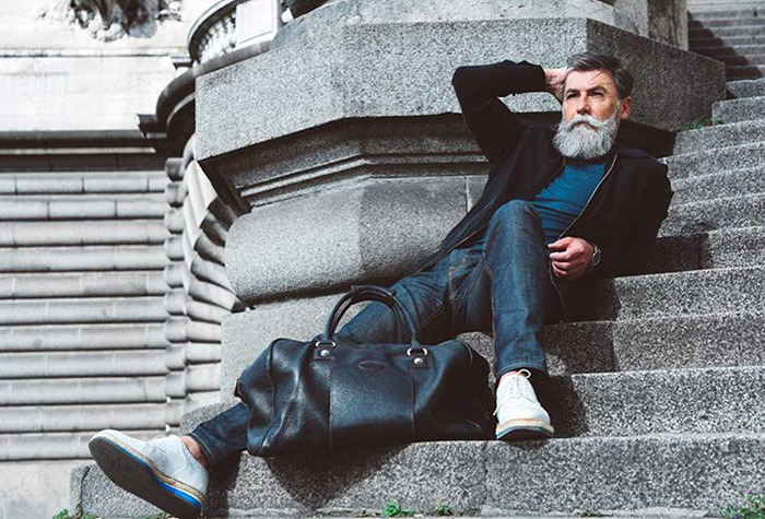 O francês virou modelo aos 60 anos, após deixar a barba crescer