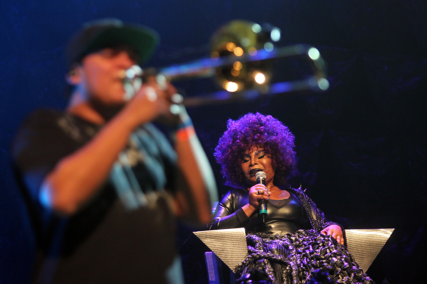 Elza Soares em show de lançamento de A Mulher do Fim do Mundo, no Auditório Ibirapuera, em São Paulo