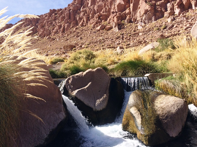 Termas de Puritama: Puritama é um rio de água quente no meio do deserto