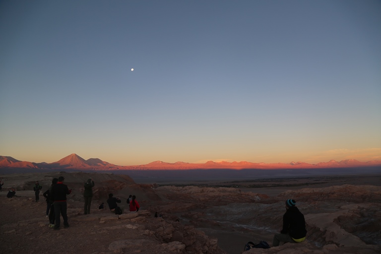 Valle de la Luna: o local é um dos mais disputados pelos turistas para ver o pôr do sol